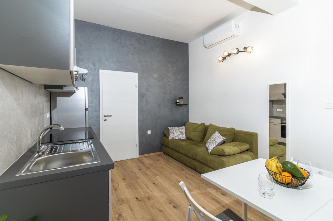 Stunning Apartment In Quiet Street Near Center With Free Parking 4 Floor Ριέκα Εξωτερικό φωτογραφία