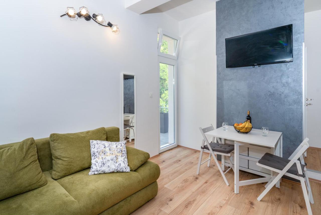 Stunning Apartment In Quiet Street Near Center With Free Parking 4 Floor Ριέκα Εξωτερικό φωτογραφία