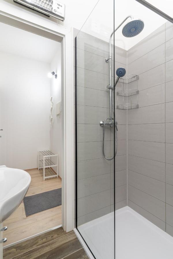 Stunning Apartment In Quiet Street Near Center With Free Parking 4 Floor Ριέκα Εξωτερικό φωτογραφία