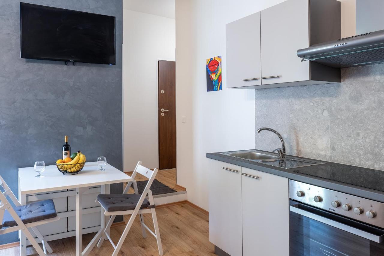 Stunning Apartment In Quiet Street Near Center With Free Parking 4 Floor Ριέκα Εξωτερικό φωτογραφία